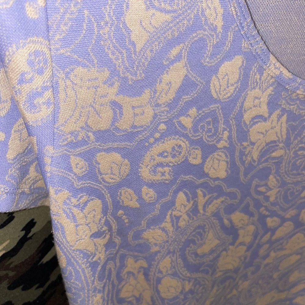 Lularoe: 4 classic shirt bundle - Picture 4 of 6